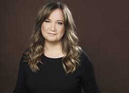 Se fler klipp på svt.se/oppetarkiv. Leif Gw Perssons Dotter Slar Farsan Med Hastlangder Nar Det Galler Att Skriva Bra Bocker Elisabet Hoglund