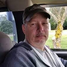 Larry Cadle's Instagram, Twitter & Facebook