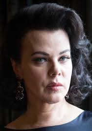 Debi Mazar
