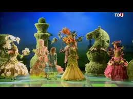алиса в зазеркалье фильм смотреть онлайн на русском ютуб Fomenko Theatre Alisa V Zazerkale Alisa V Zazerkale 2012 Youtube