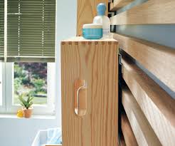 Rangements Sur Tasseaux De Bois 2 Coin Toilette Idees Pour La Maison Tasseau Bois