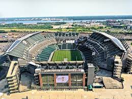 The eagles played their first game at lincoln financial field against the tampa bay buccaneers on september 8, 2003. Philadelphia Eagles Lead From The Front In Green Initiatives Coliseum