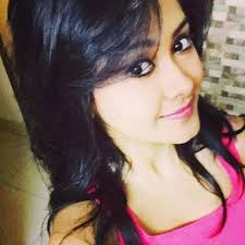 Jasleen arora updated their profile picture.