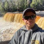 Adam Loubert's Instagram, Twitter & Facebook