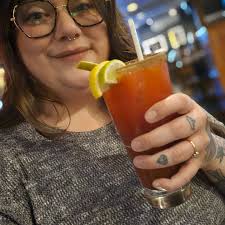 Sarah Beaton (@sarahabea) • Instagram photos and videos