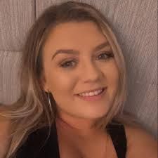 Happy birthday to our beautiful teacher Shannon. Have the best day, we love  you millions. Xx