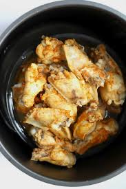 In a large mixing bowl, toss wings and drumettes with ½ cup (125ml) bbq sauce. Easy Instant Pot Chicken Wings From Fresh Or Frozen Lemon Blossoms