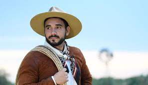 Tienes la posibilidad de consultar el catálogo y puedes contactar con este negocio en el número de teléfono 974403090 y a través del formulario de contacto. Lazaro Caballero Abre La Temporada Del Martin Fierro