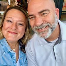 Aldi customer brings donuts to St. Charles, MO team