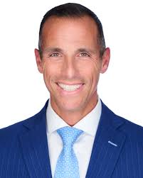 Cintas Corporation bætti við nýrri mynd.