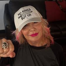 Kimberly Covell's Instagram, Twitter & Facebook