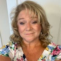 60+ profilů „Vinovich“