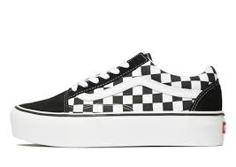 Buy mens old skool shoes from the official vans® shoes online store. Vans Old Skool Platform Women S Noir Noir From Jd Sports On 21 Buttons