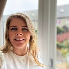 Hi, I'm looking for someone who can do all my social media engagement. Any  recommendations would be fab please! 🙏🏻❤️