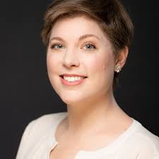 We are pleased to feature CHRISTEN MAY MAYER, soprano, in today's performer  spotlight! Christen hails from Oklahoma and she performs opera and musical  theater all over the United States. You won't want