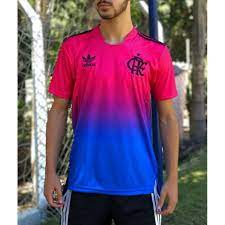 Seu sucesso se deve à qualidade de seus jogadores e treinadores, mas também ao apoio de sua torcida. Camisa Time De Futebol Do Flamengo Rosa Com Azul Lancamento 2021 Super Promocao Shopee Brasil