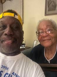 Maxine Calloway's Instagram, Twitter & Facebook