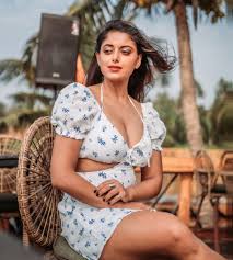 Sneha Paul - Free pics, galleries & more at Babepedia