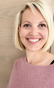 Lisa Pottinger's Instagram, Twitter & Facebook