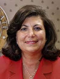 Paula Tullos's Instagram, Twitter & Facebook