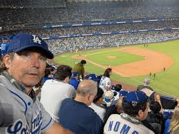 Jerry O'Connell remains at the World Series game