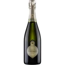 Franciacorta is made using the metodo classico aka the method champenoise. Corteaura Franciacorta Corteaura Saten Docg Online Kaufen Myvini