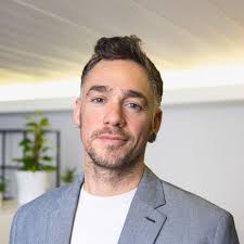 Allianz Versicherung Max Vogel