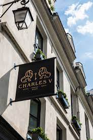 Hotel charles je romantický hotel s výhodnou polohou v samém srdci malé strany. Hotel Charles V Prices Boutique Hotel Reviews Paris France Tripadvisor