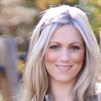 Lindsay Marquez's Instagram, Twitter & Facebook