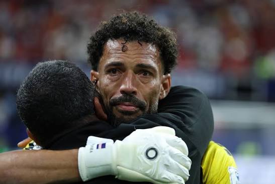 FIFA World Cup - Cabo Verde hero Vozinha sheds 'tears of resilience' after  stopping Spain