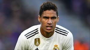 La entidad de old trafford no está dispuesta a pagar una gran suma por el traspaso del central del real madrid y puede poner el nombre de. Real Madrid Transfer News Is Raphael Varane Really Going To Leave This Summer Goal Com