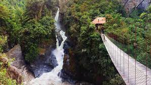 Baños de agua santa is famous for being one of the cities that attracts the most tourists in ecuador, it is located 3 hours south of quito. Banos De Agua Santa Cascadas Y Aventura En Ecuador