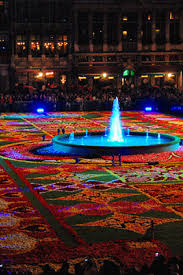 Flower Carpet Brussels Every Two Years The Grand Place Has Been Carpeted With Flowers Covering Hundreds Of M Each Time With Brand Ne Brussel Belgium Places