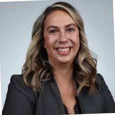 I was so honored last night night to return to Heidelberg University as the  2023 recipient of the Young Alumni Achievement Award. My journey has a  leader started here, and I so