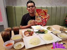 May 09, 2015 · 500g chicken bones/wing tips 1 medium onion, quartered 1 large carrot, diced salt and pepper to taste coriander stems/roots coriander leaves for garnish rice: The Chicken Rice Shop Rm20 Untuk 3 Set Makanan Hans