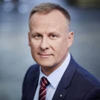 300+ profili według frazy „Trybus”