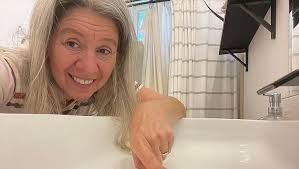 KES All Metal Bathroom Sink Drain with Strainer Basket Hair Catcher Anti  Clog Pop Up Drain Stopper for Vanity Vessel Sink with Overflow, Rustproof  18/8 Stainless Steel Brushed Gold, S2013A-BZ