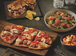 On friday and saturday evenings most panera bread location close one hour later, at 10 pm. Panera Bread S Upcoming Dinner Menu Features Bowls Artisan Flatbreads And Hot Sandwiches