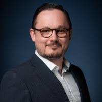 Kurt Edinger's Instagram, Twitter & Facebook