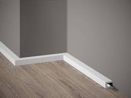 Sockelleiste altberliner profil 19 x 115 in 250 cm, weiß diese zeitlose, edle profilleiste bringt den. Led Sockelleiste Aus Duropolymer Ql019 Ql021 Mardom Decor 10 Cm 18 17