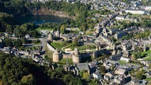 Carte réduite le dimanche soir. Fougeres Du Changement Au Service Urbanisme Fougeres Maville Com