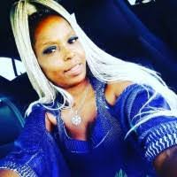 Regina Bolton's Instagram, Twitter & Facebook