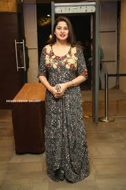 Sangita madhavan nair is an actress, known for sarigamapadani (1994), kalam mari pochu (1996) and amman kovil vaasalile (1996). Sangeetha Krish Actress Photos Stills Gallery