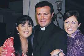 En esta ocasión te presentamos las 5 escenas más dramáticas de la queen, victoria ruffo, ¿cuál piensas que nos faltó? Victoria Ruffo Home Facebook