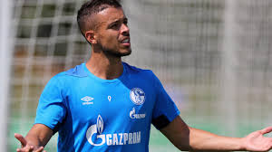 Franco matías di santo argentina nasceu a 7 abr 1989 em mendoza, argentina 32 anos 193 cm 88 kg avançado no san lorenzo pé preferencial: Schalke Team Stellt Sich Gegen Pobel Fan Und Vor Di Santo Bundesliga Bild De