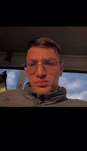 Questo ragazzo è Patrick trovato morto nel carcere di castrogno a Tera...