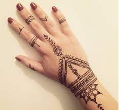 Belajar henna dengan mudah, henna simple, henna fun cantik dan mudah diikuti. Motif Henna Simple Cantik Cincin Devid James Flickr
