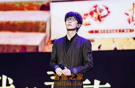 许嵩新歌《雨幕》尤克里里谱+吉他弹唱谱[白熊音乐] - 尤克里里谱 ...