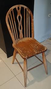 Old Wooden Chair Before Painting And Serviette Decoupage Old Wooden Chairs Wooden Chair Chair