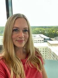 Sherri Hines's Instagram, Twitter & Facebook